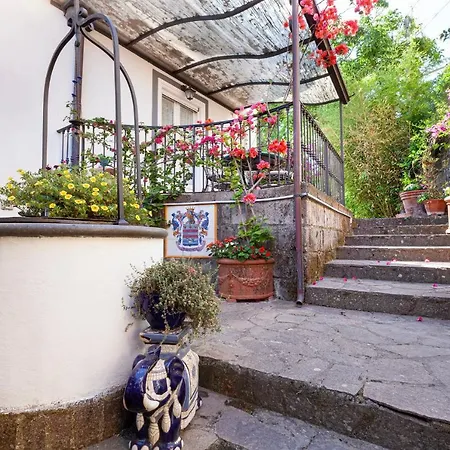 Villa Maresca B&B-3